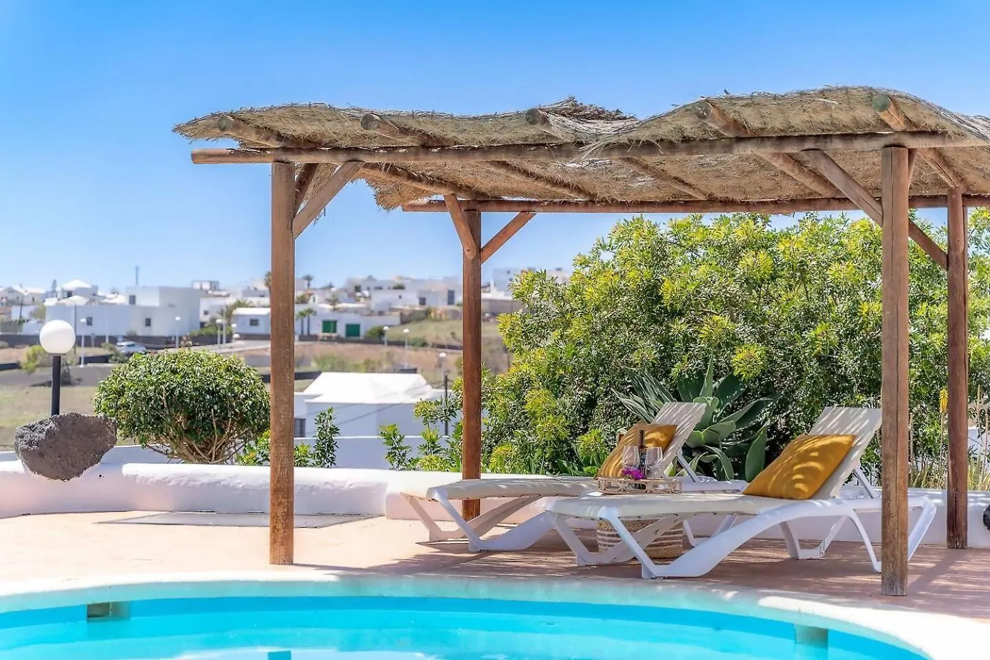 Amazing 3 Bedroom Ocean View With Pool Tias Holiday home
