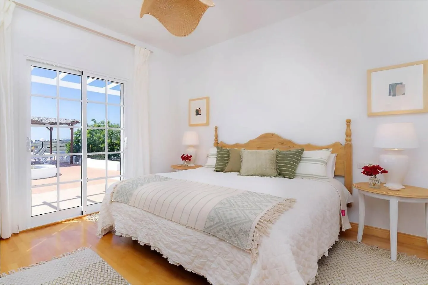 Amazing 3 Bedroom Ocean View With Pool Tias Holiday home